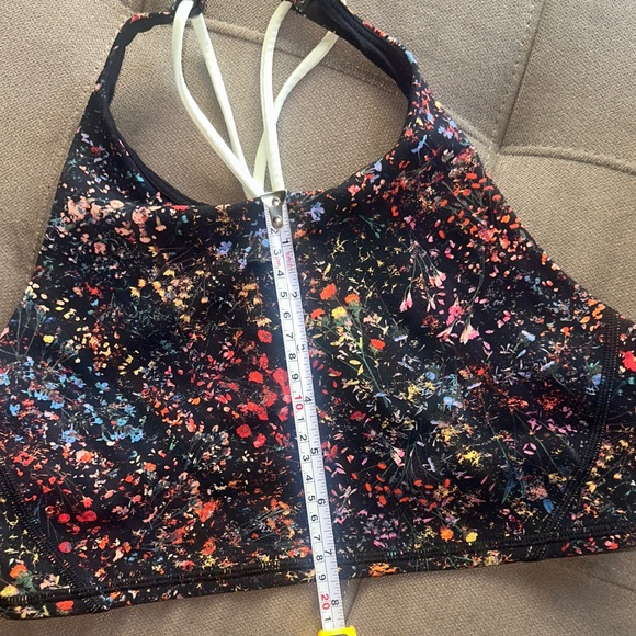 Lululemon Black Floral Sports Bra Size Small - Picture 4 of 11